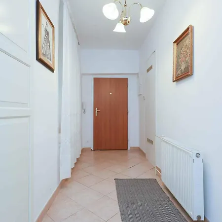Spacious Steps From The Centre Bratislava